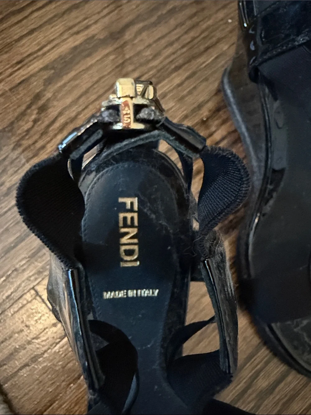Fendi elegant wedge